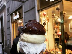 -VENCHI 闻绮(北京国贸商城店)