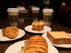 -星巴克臻选(南京金茂览秀城店)