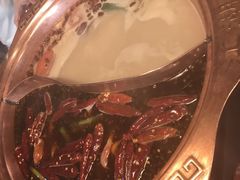 -江湖餐厅–重庆九宫格老火锅