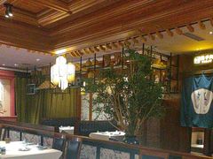 -八府香鸭·啫啫煲(华山路店)