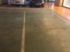 -爱琴海购物公园-地下停车场