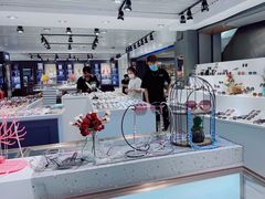 -宏宇眼镜蔡司依视路折扣店(兆佳眼镜城店)