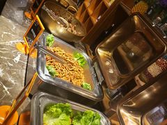 自助取餐区-大山炭火烤肉自助(百盛步行街广场店)