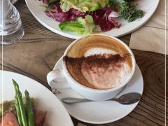 -Common Table · Brunch & Coffee