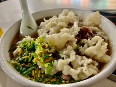 牛肉拼胸口油汤河粉-菜忠潮州牛肉店(岗厦店)