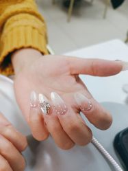 -尤米一站式美甲美睫