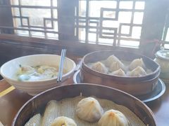 -忆秦园小笼包(惠山古镇总店)