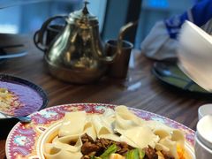 沙湾大盘鸡-塔哈尔·新疆盛宴(城西银泰店)