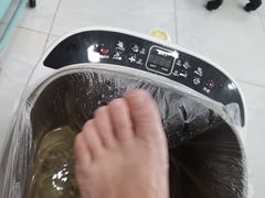 -世龙世家灰指甲·甲沟炎·跖疣护理·修脚(东江湾路店)