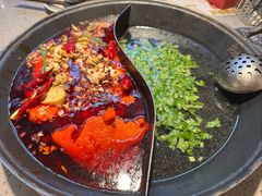 跷脚鸳鸯锅-鸿姐老火锅·传统炒料(上海旗舰店)