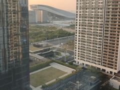 -深圳国际会展中心希尔顿酒店(前海华发冰雪世界店)