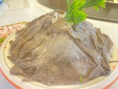 -周老三跷脚牛肉·全牛火锅(非遗传承店)