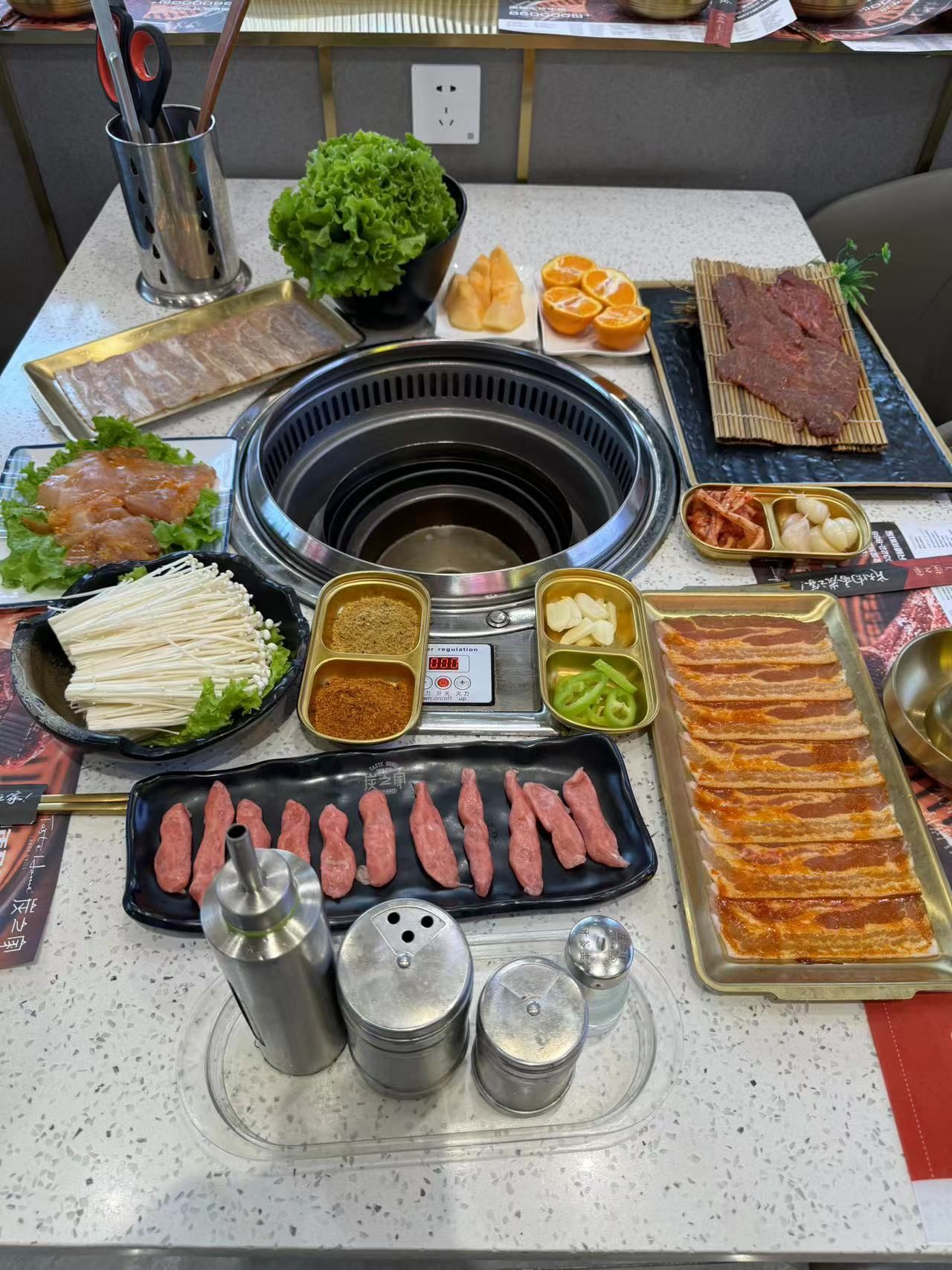 炭之家大片烤肉欢乐海湾店