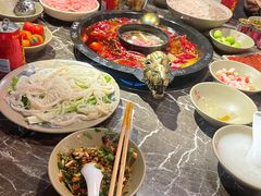 -渝大狮毛肚老火锅(遂宁万达店)