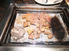 -阪尚皇·原切牛排·烤肉火锅自助(北京路店)