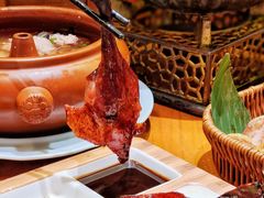 -老滇山寨•云南特色菜•地方菜•民族风情歌舞表演(金碧店)