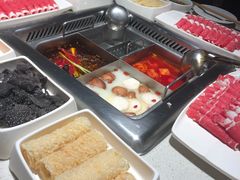 -海底捞火锅鲜切牛肉主题店(长寿路店)