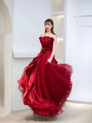 -洋洋婚纱品牌集合店