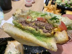 -The Habit Burger Grill 哈比特汉堡(爱琴海店)
