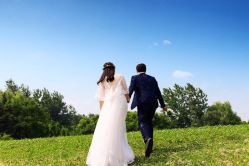 -上花轿婚纱摄影