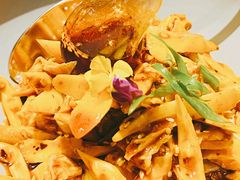 敲糖棒棒鸡-辛香汇·现炒川菜(淮海路百盛店)