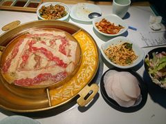 -猪啊牛呀羊啊铜盘烤肉(正大广场店)