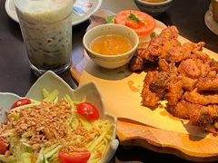 -大头虾越式风味餐厅(光明广场店)