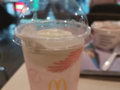 yeyeye奶冻款-麦当劳(北京路广百广场店)