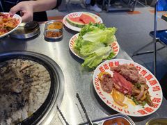 -哈哈碳都·牛肋条无限自助烤肉(台江万达店)