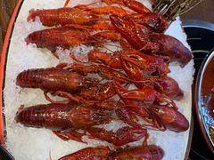 -虾弄弄海派小龙虾·牛羊蝎子火锅