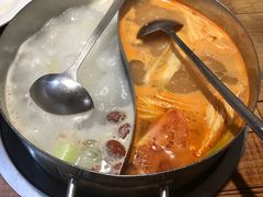 锅底组合锅底-蒙肥羊·酸汤潮牛·鲜牛肉火锅烤肉自助(岗顶店)