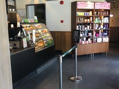 -星巴克(西藏路店)