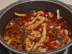 -佬缸炮江湖川菜(玉林店)