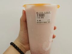桃桃酸奶-CoCo都可(昆百大店)