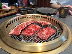 -铭牛烧肉·和牛海鲜自助(高新月牙湖店)