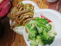 -杨记清芳牛肉拉面(京广路店)