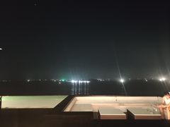 -瑰丽酒店·海吧·天际下午茶·现场DJ·天台酒吧