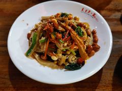 老陕小拌菜-天下第一面(大雁塔北广场店)