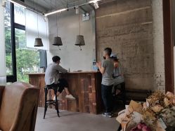 -Hair Co.一间沙龙