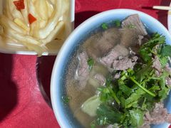 -冯烫烫跷脚牛肉·川菜小馆(武胜西街店)