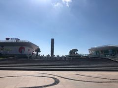 -亚龙湾中心广场