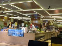 -大中华希尔顿酒店-念自助餐·嗨啤·小龙虾