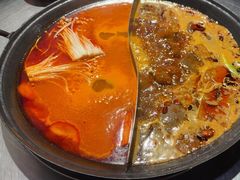 -鹿鸣山草本茶香火锅(园西路店)