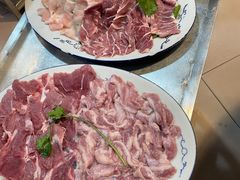 猪脊髓拼天衣无缝-华哥新鲜猪精品美食