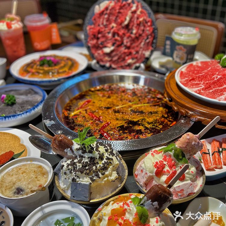 火锅店老板又在搞事情!粤式点心甜品和川味火锅混搭意外的好吃