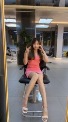 -苑苑发型设计