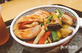Black Pepper Chicken Rice