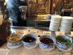 自助调料区-东莞塘厦三正半山温泉酒店·沙利文西餐厅