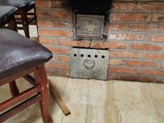 -粘豆包柴火铁锅炖