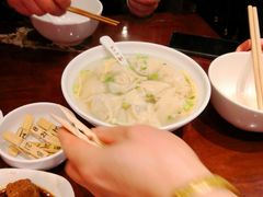 刀鱼馄饨-老半斋(福州路店)